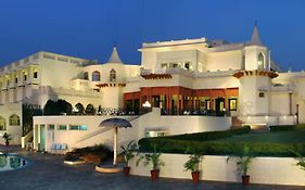 Noor-Us-Sabah Palace